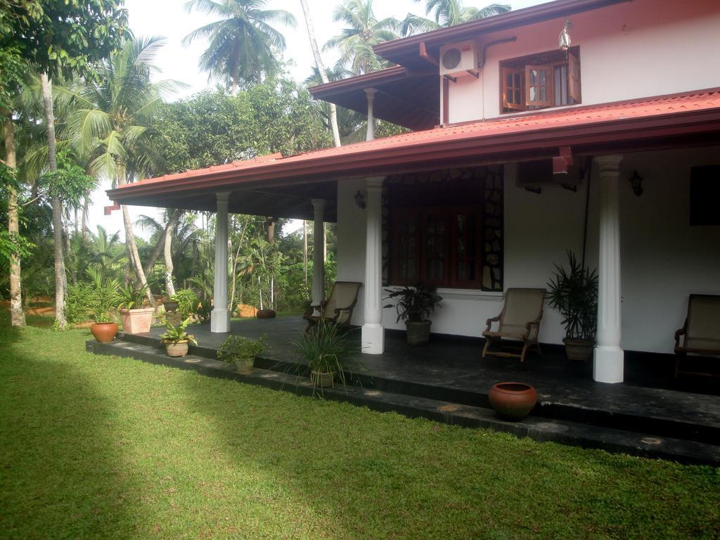 Priyanka Villa Bentota Room photo