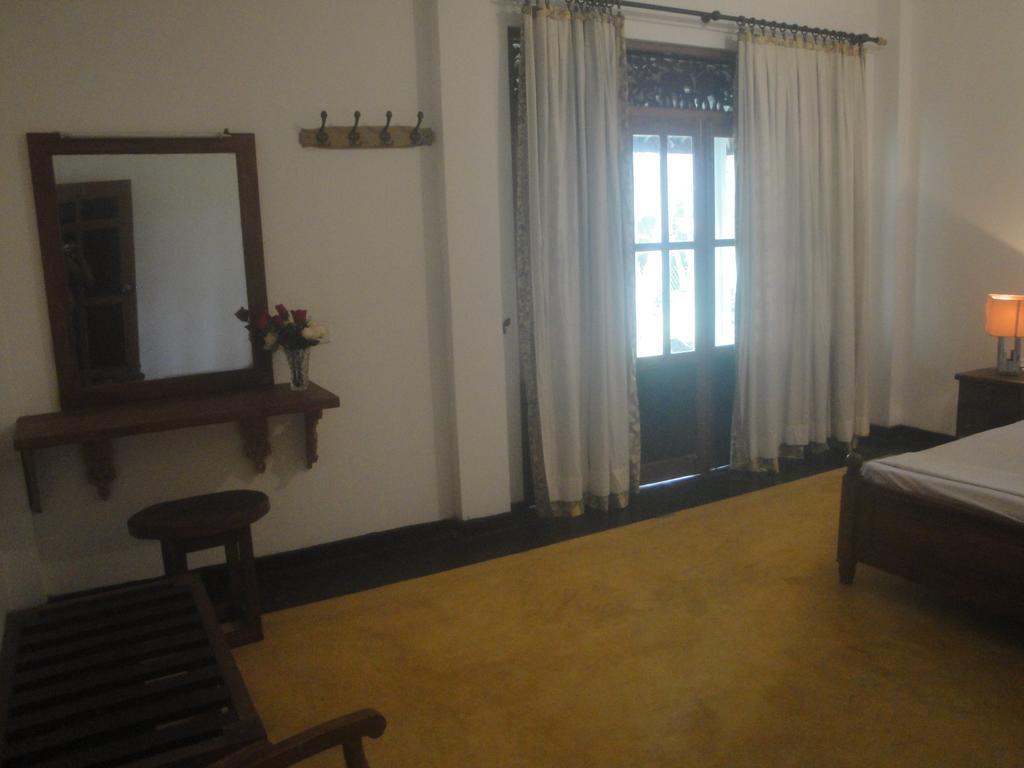 Priyanka Villa Bentota Room photo